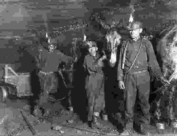 A Bustling Coal Mine In The Sirhowy Valley During The 19th Century Railways And Industry In The Sirhowy Valley: Newport To Tredegar Nantybwch Including Hall S Road (South Wales Valleys)